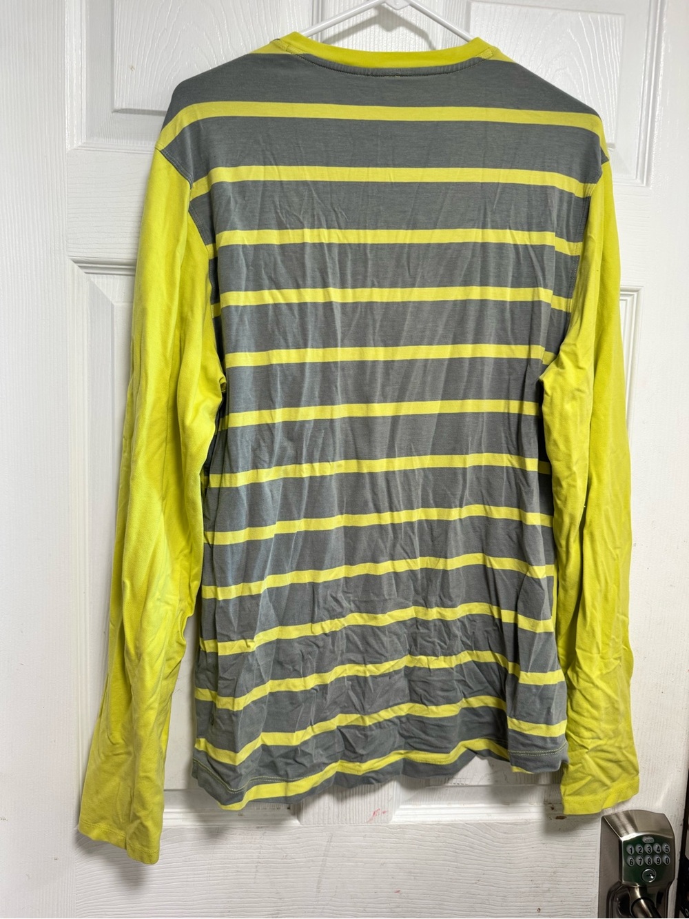 lululemon athletica Men's Long Sleeve Striped Tee in Gray and Yellow